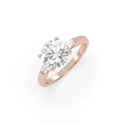 3D-Rendering eines Verlobungsrings aus Roségold mit rundem Diamanten zwischen zwei konischen Baguette-Diamanten, auf Weiß